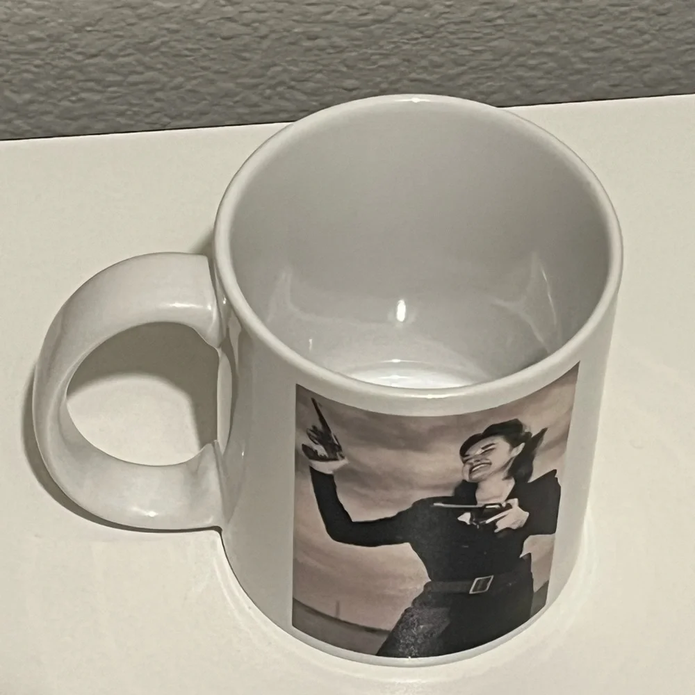 🖤Vintage Funny Sassy Grandma Cowgirl Gunslinger Western 1950s Pin Up Glam Mug🖤 - Picture 6 of 6